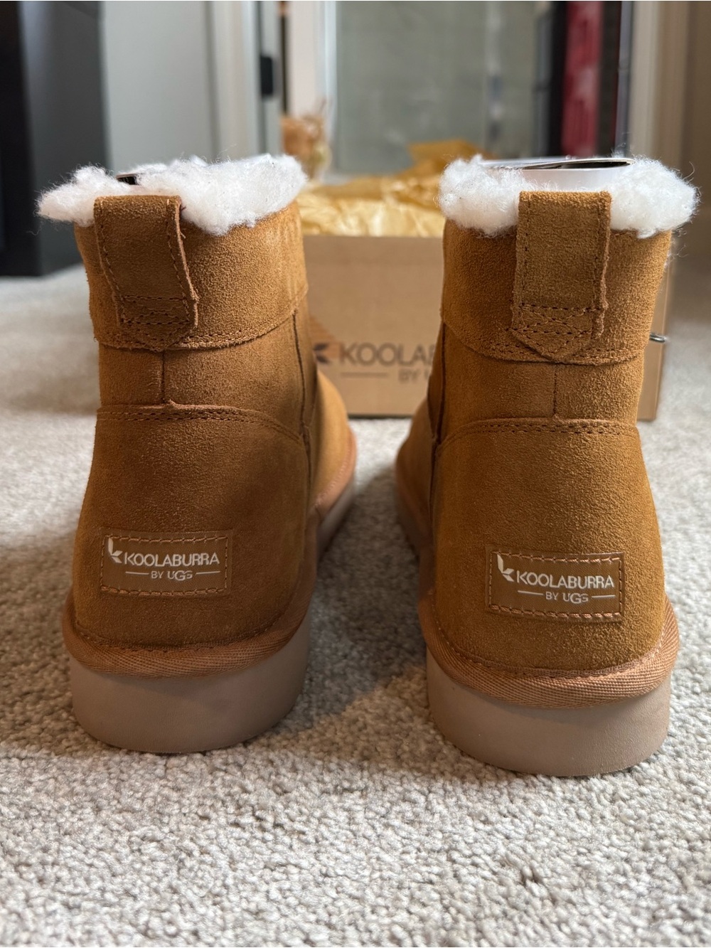 Koolaburra by UGG Short Aribel Mini Boots Chestnut Size 9 - Picture 12 of 16
